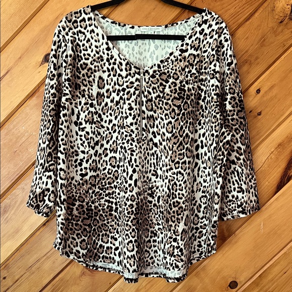 Green Envelope Leopard Animal Print Women's Top 3/4 sleeves 3X Made in USA fall - Picture 1 of 4